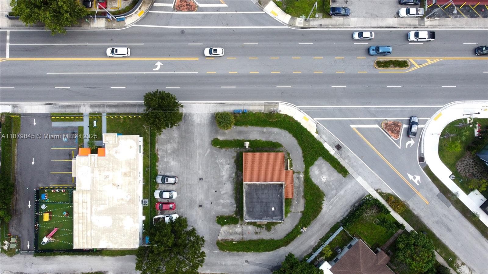 14100 W Dixie Hwy, North Miami, FL 33161 photo 2