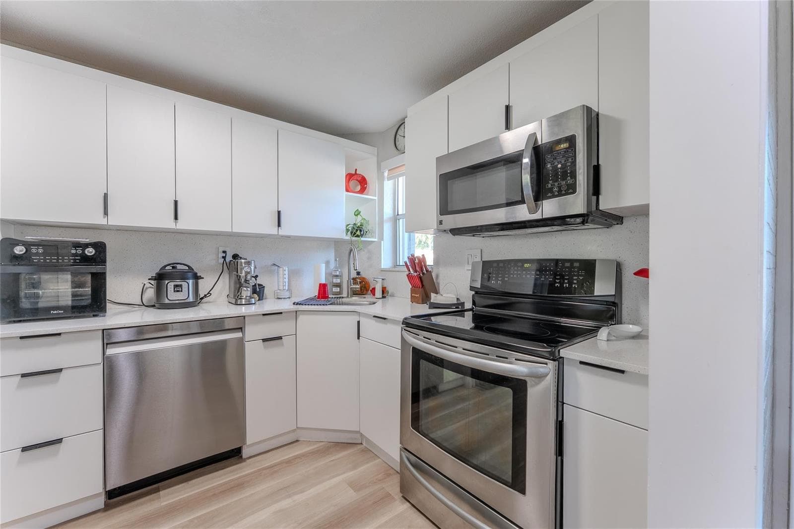 8900 Washington Boulevard # 115, Pembroke Pines, FL 33025 photo 4