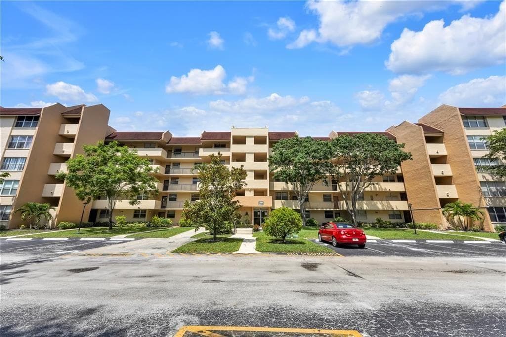 7080 Environ Boulevard # 522, Lauderhill, FL 33319 photo 2
