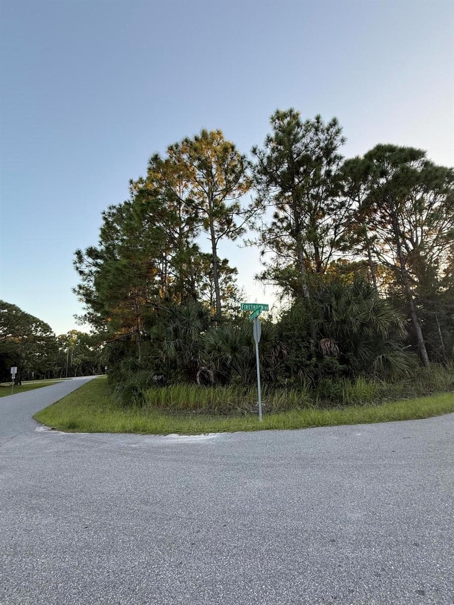 1832 Firethorn Road NW, Palm Bay, FL 32907 photo 3