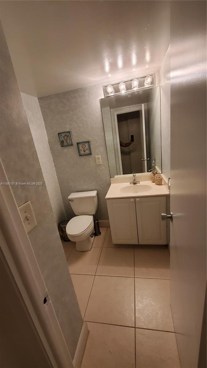 19390 Collins Ave # 1124, Sunny Isles Beach, FL 33160 photo 3