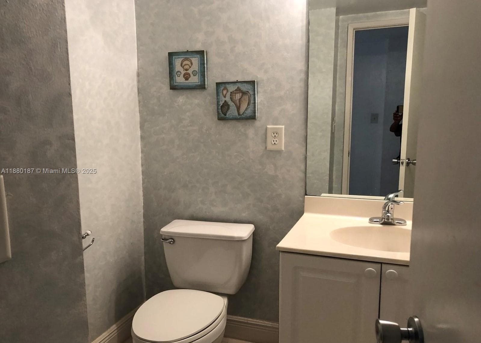 19390 Collins Ave # 1124, Sunny Isles Beach, FL 33160 photo 4