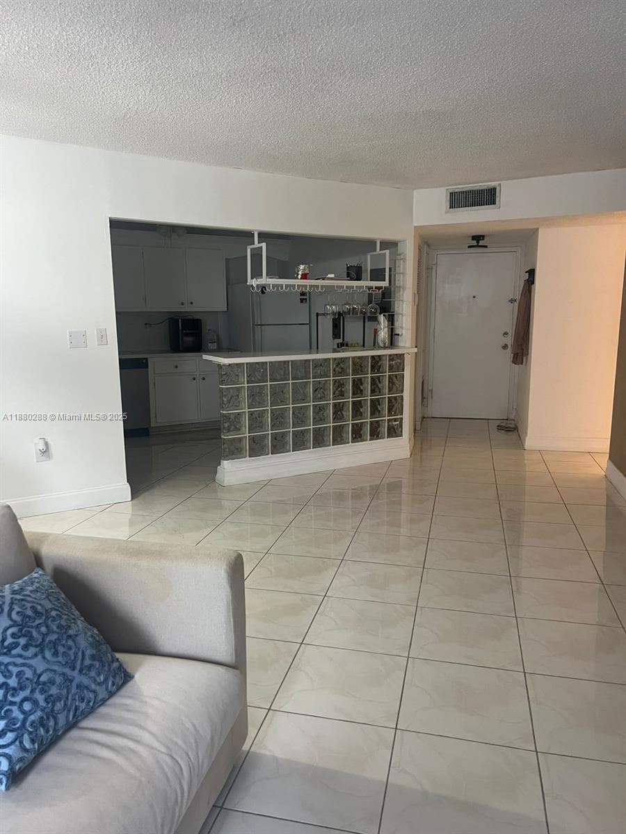 2750 NE 183rd St # 1612, Aventura, FL 33160