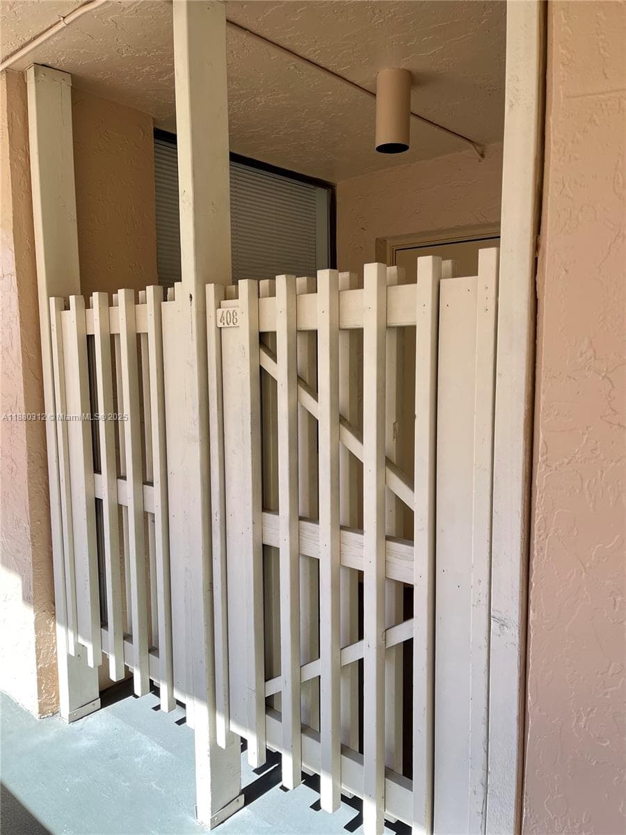 6800 Cypress Rd # 408, Plantation, FL 33317 photo 3