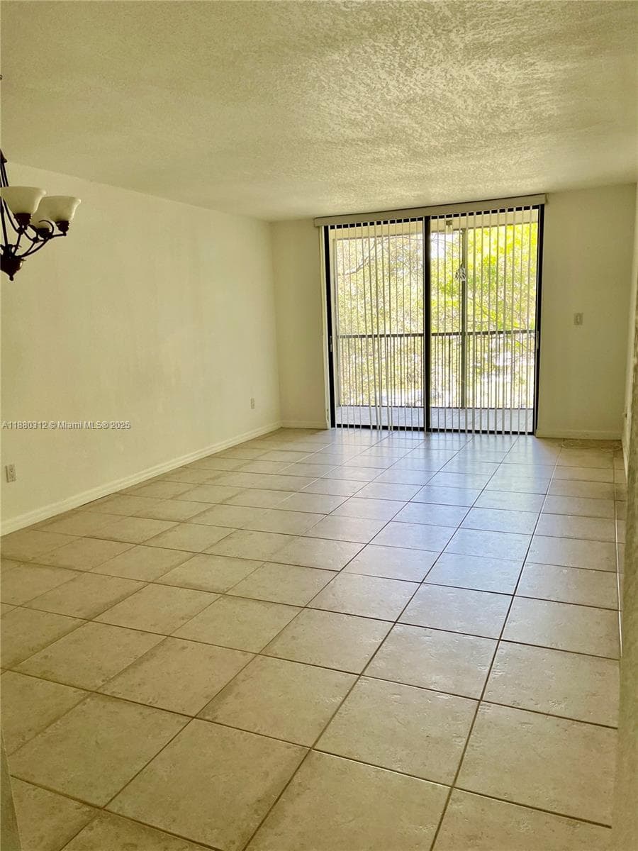 6800 Cypress Rd # 408, Plantation, FL 33317 photo 5
