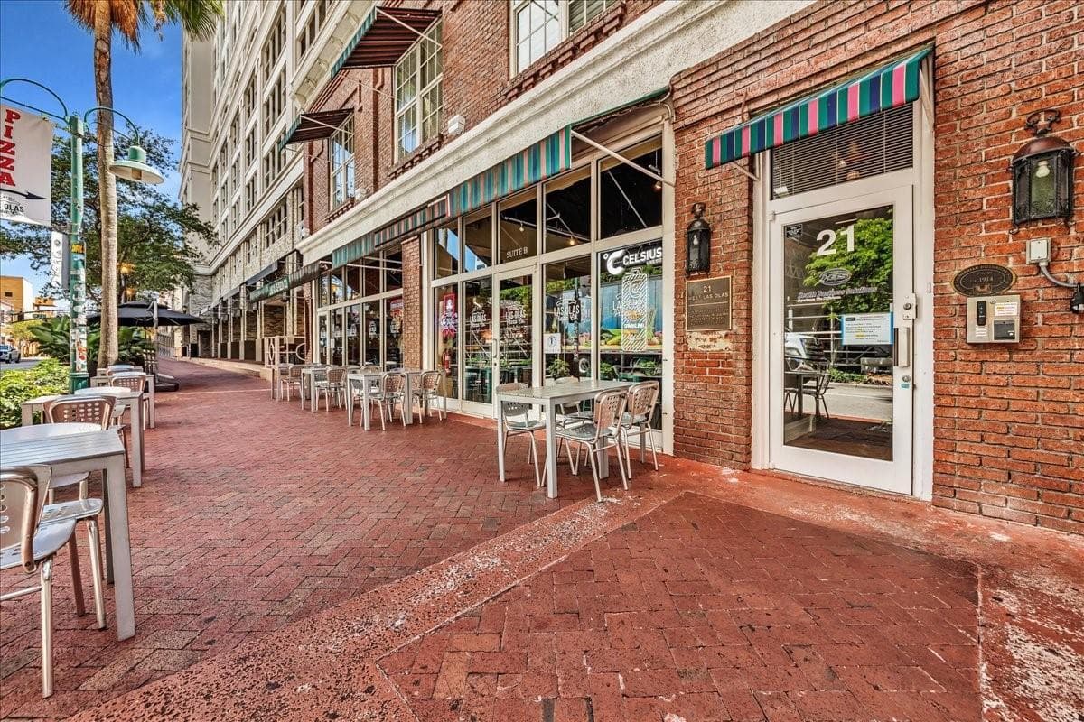 21 W Las Olas Boulevard, Fort Lauderdale, FL 33301 photo 3