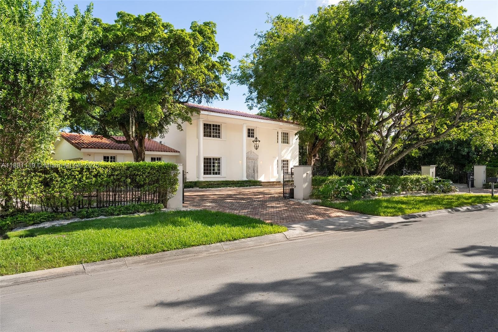 575 Bay Point Rd, Miami, FL 33137 photo 5
