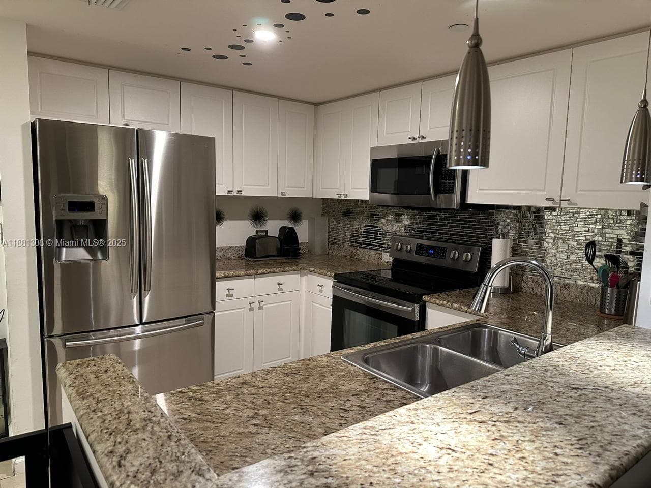 19501 S W country Club dr # 1706, Aventura, FL 33180 photo 3