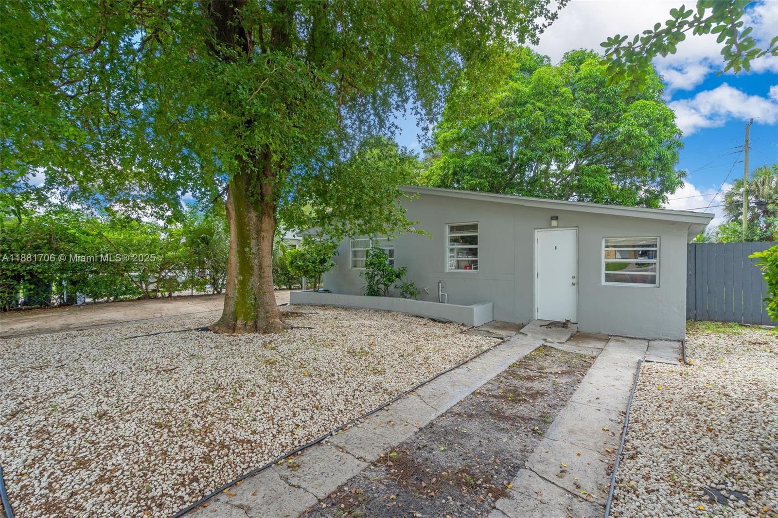 3380 NW 8th Pl, Lauderhill, FL 33311 photo 3