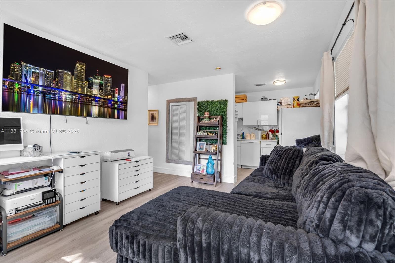 3380 NW 8th Pl, Lauderhill, FL 33311 photo 4