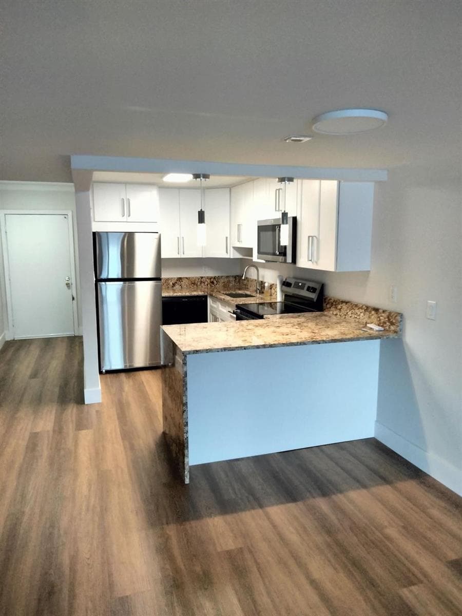 1100 Crystal Lake Drive # 115, Deerfield Beach, FL 33064 photo 3