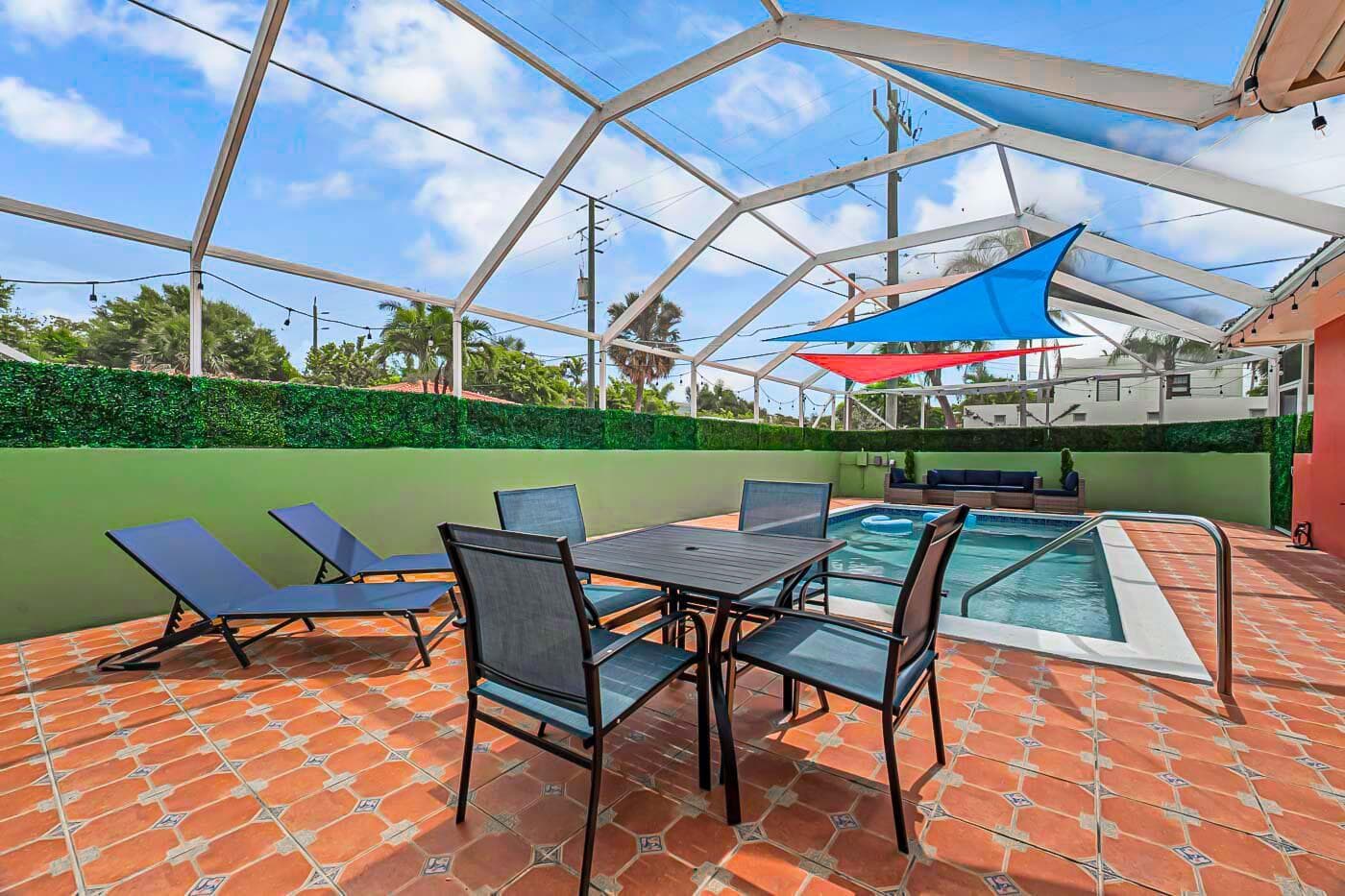 532 N Palmway, FL 33460 photo 5