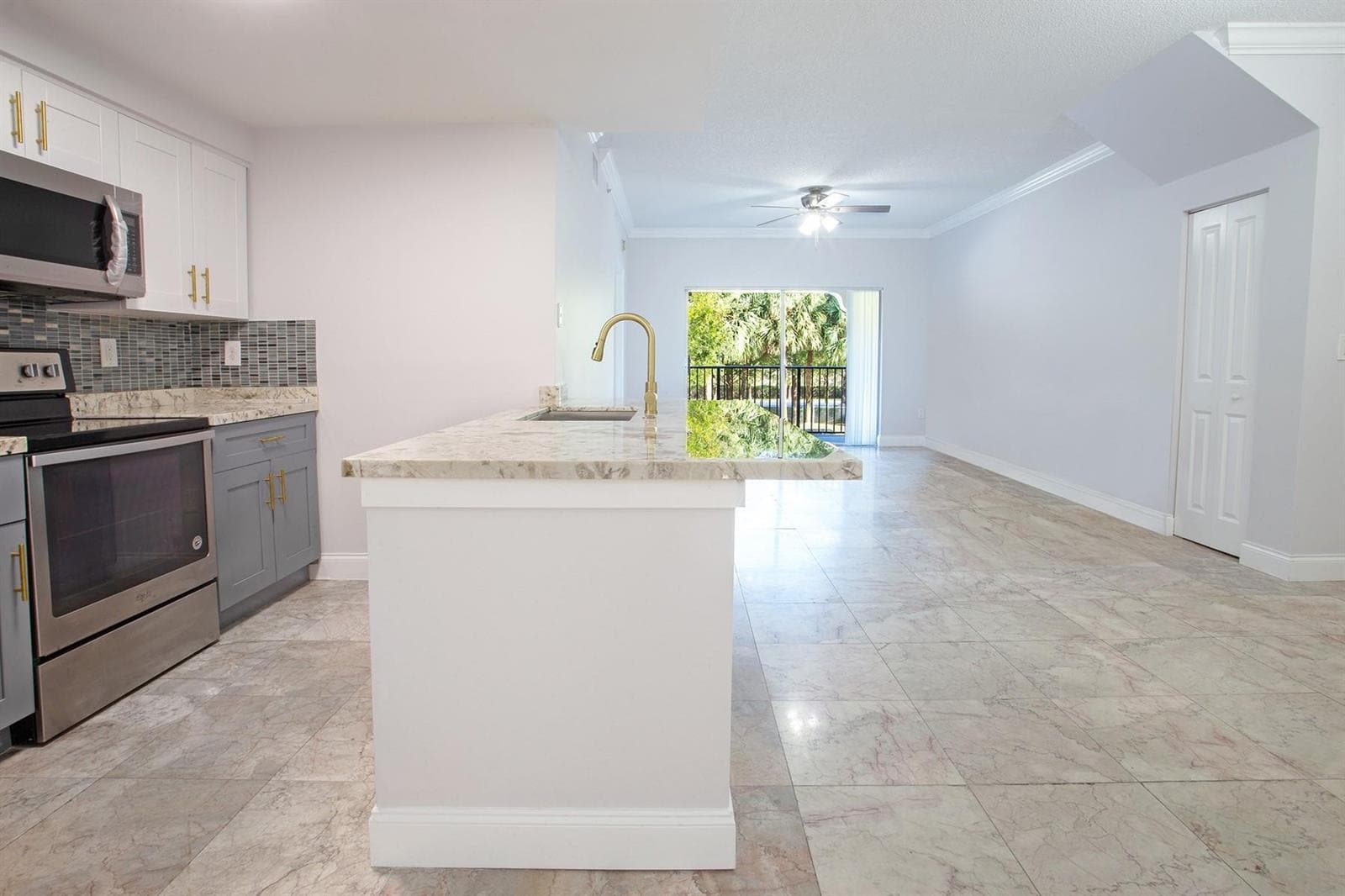 5860 W Sample Road # 204, Coral Springs, FL 33067 photo 4
