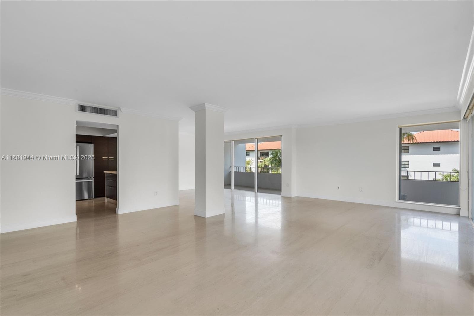 155 Ocean Lane Dr # 300, Key Biscayne, FL 33149 photo 4