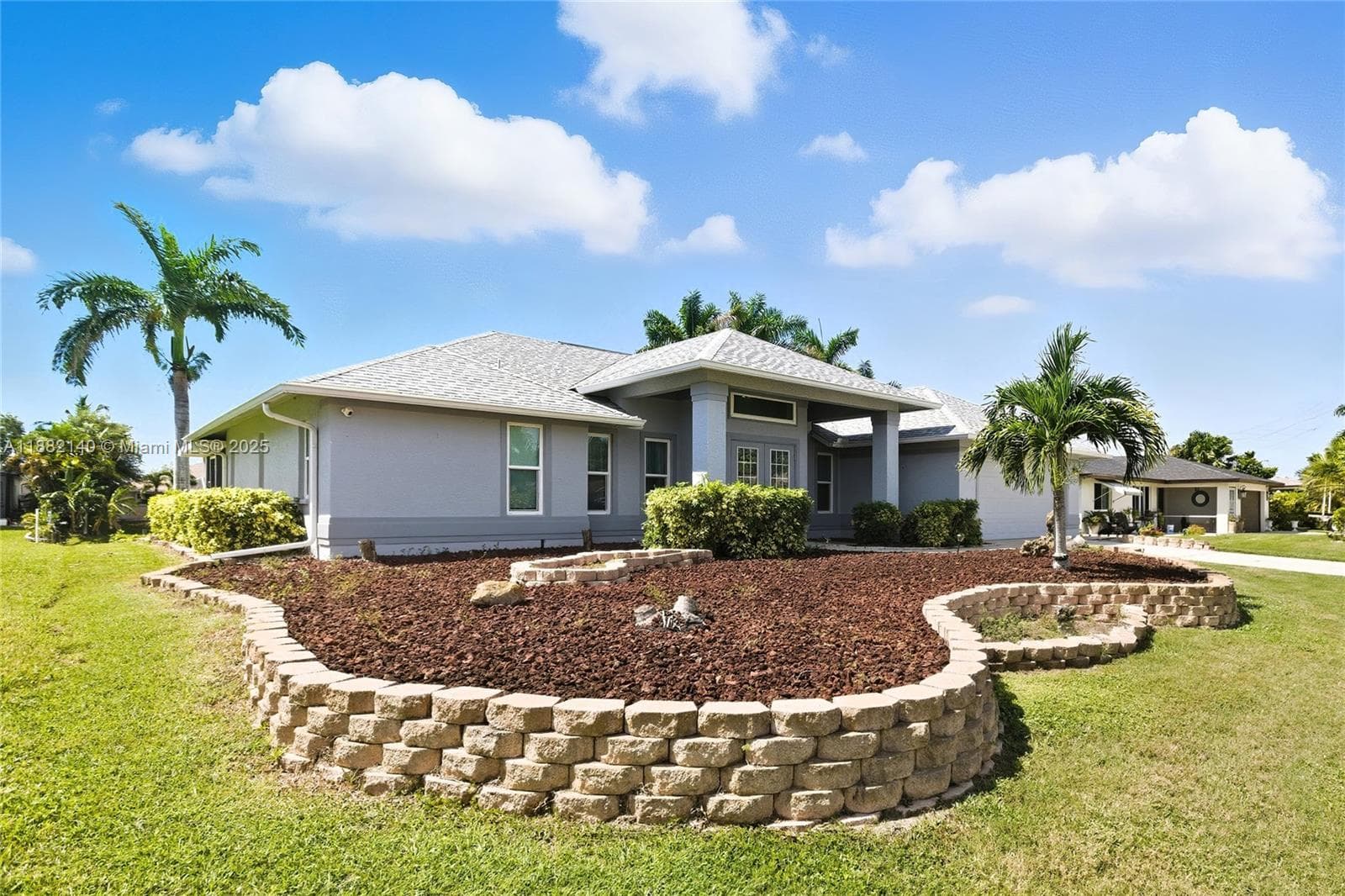 112 SW 34th LN, Cape Coral, FL 33914 photo 2