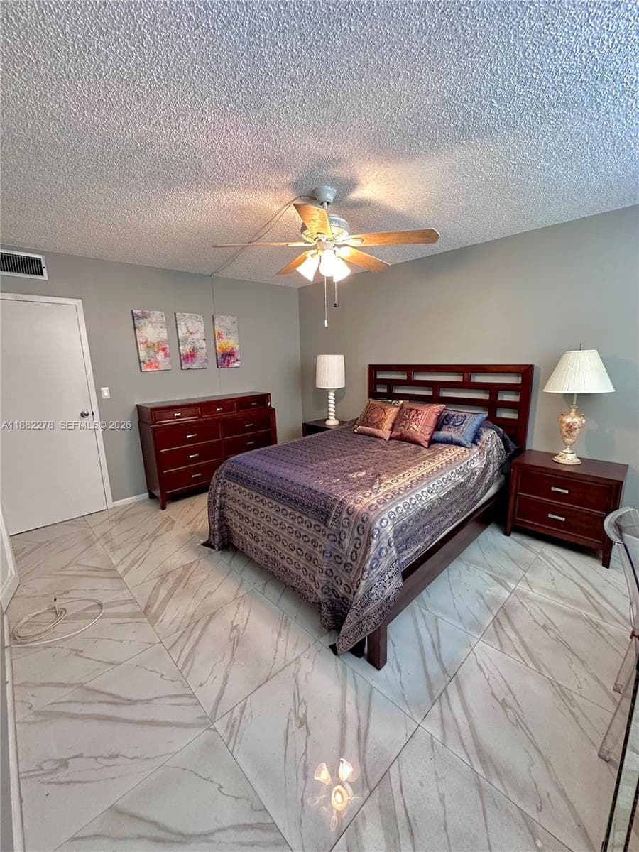 2800 Somerset Dr # 403J, Lauderdale Lakes, FL 33311 photo 2
