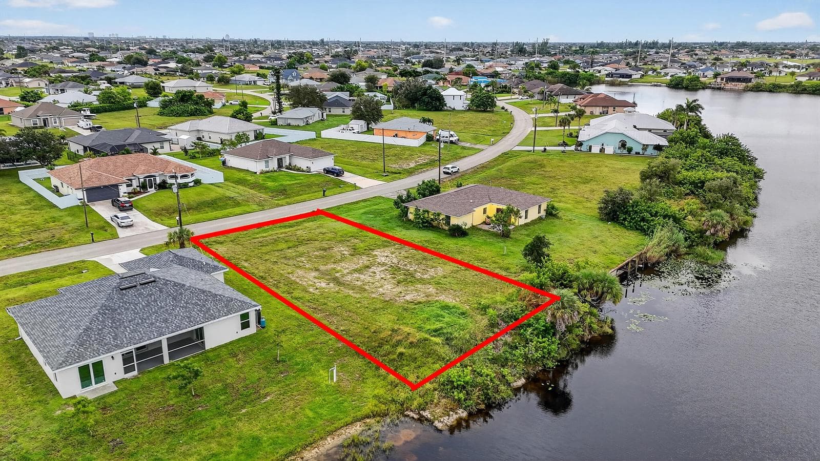 2616 NW 4th Place, Cape Coral, FL 33993 photo 3