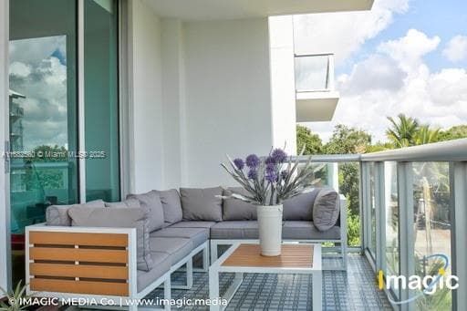 720 NE 62nd St # 402, Miami, FL 33138 photo 3