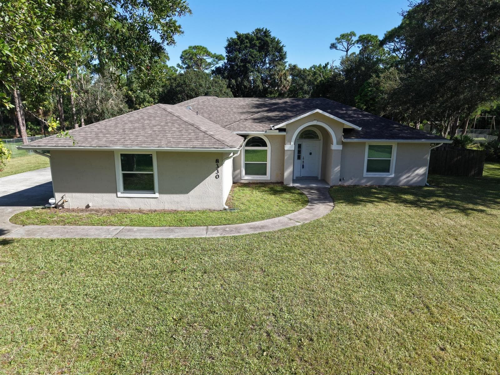 8330 Hidden Pines Road, Fort Pierce, FL 34945 photo 3