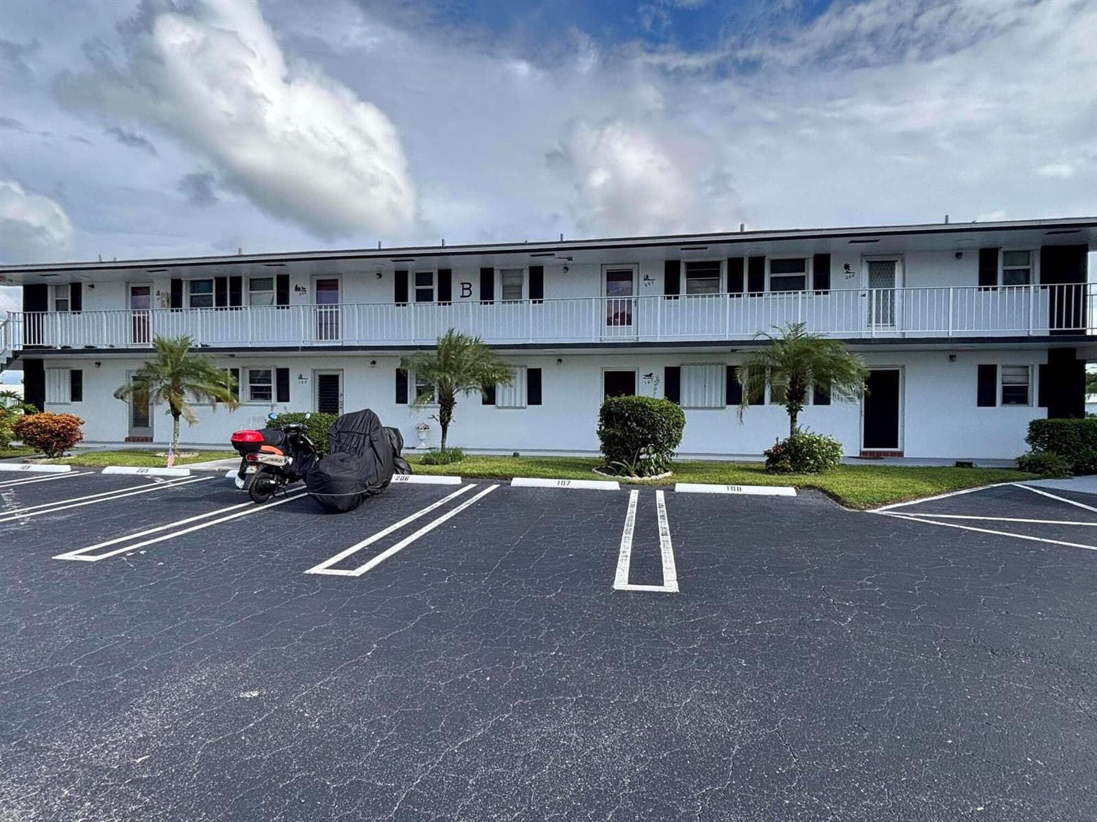 1112 Lake Terrace # 207, Boynton Beach, FL 33426 photo 3