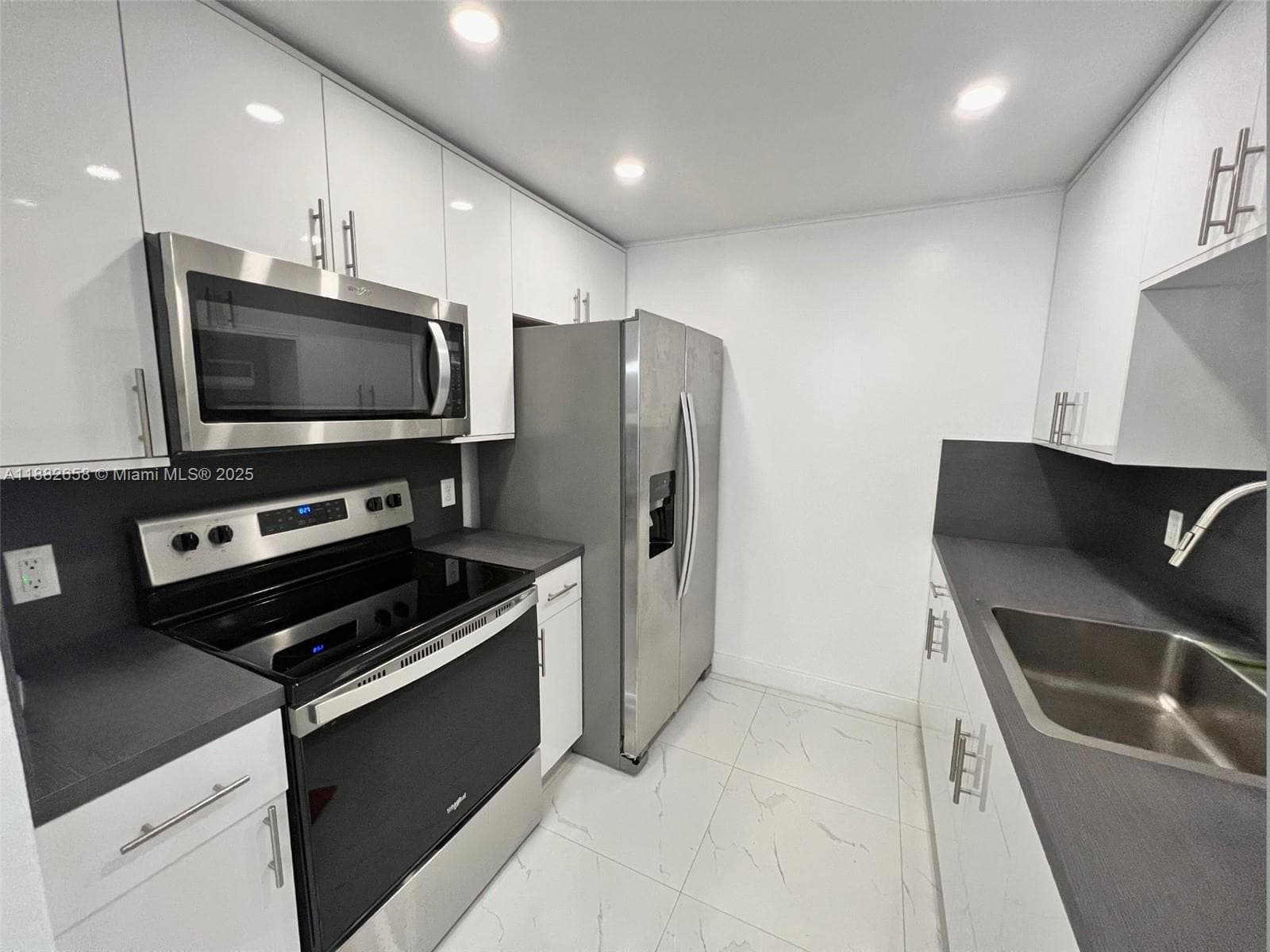 200 SW 132nd Way # 203L, Pembroke Pines, FL 33027