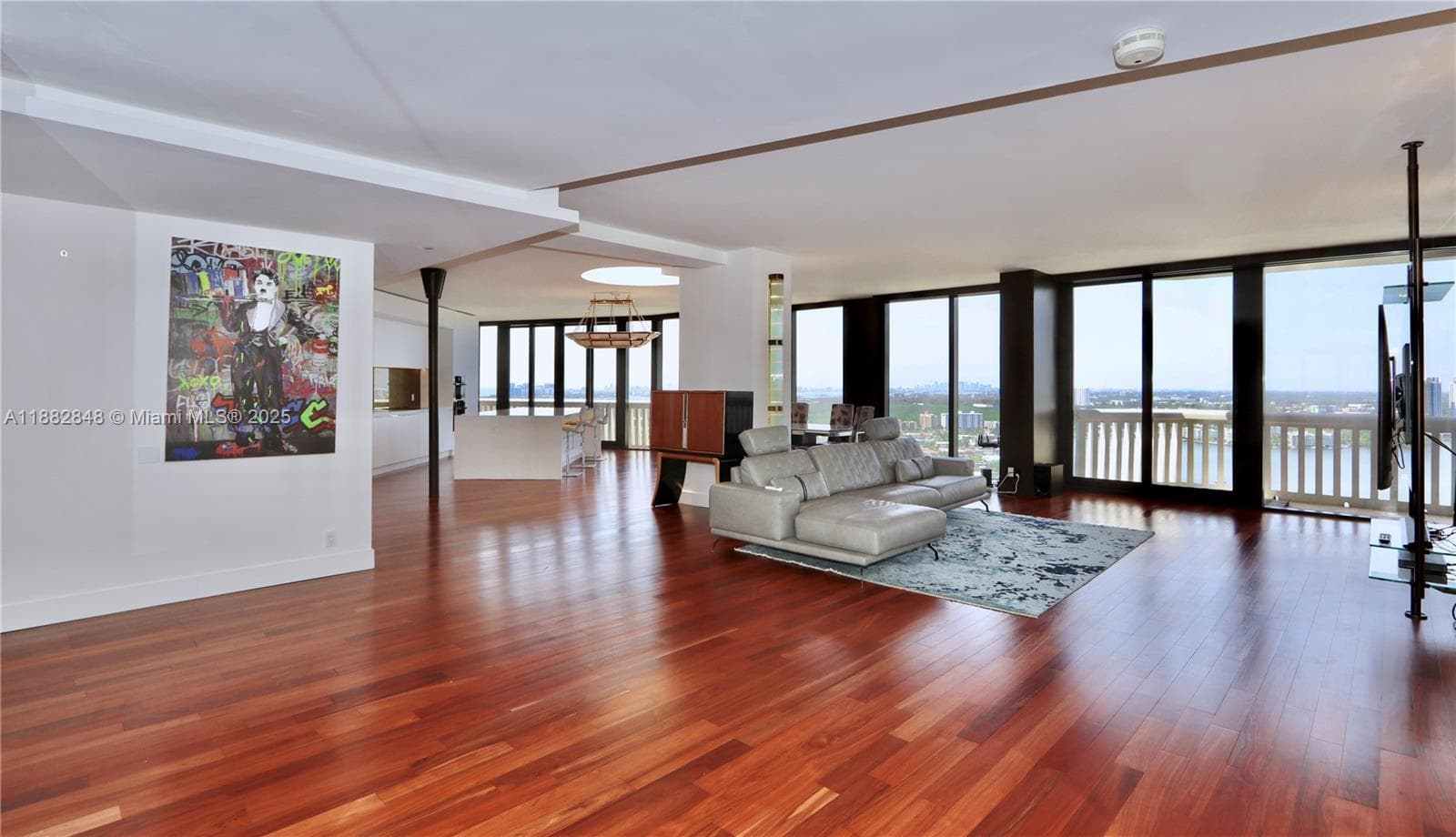 1000 Island Blvd # PH2, Aventura, FL 33160 photo 2