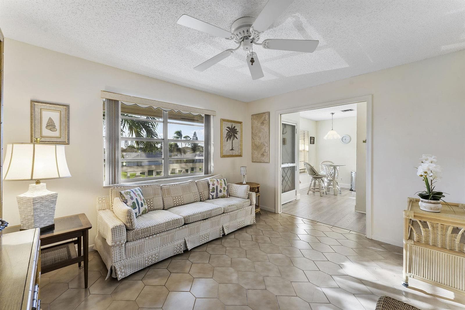 1050 Citrus # 202, Delray Beach, FL 33445 photo 5