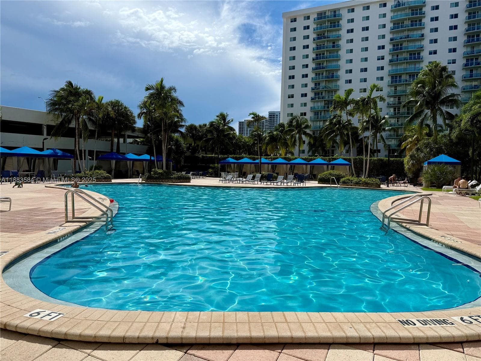 19370 Collins Ave # 620, Sunny Isles Beach, FL 33160 photo 2