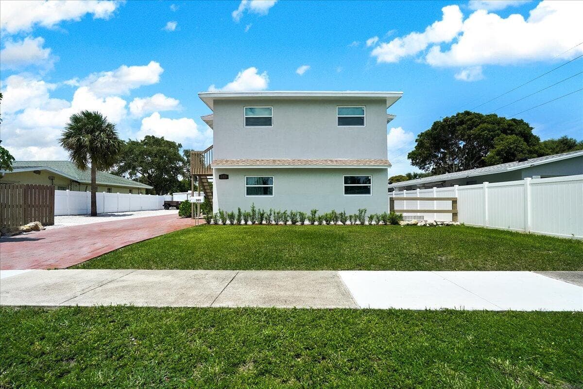 305 Cypress Drive E # 1,2,3,4,5, Lake Park, FL 33403 photo 2