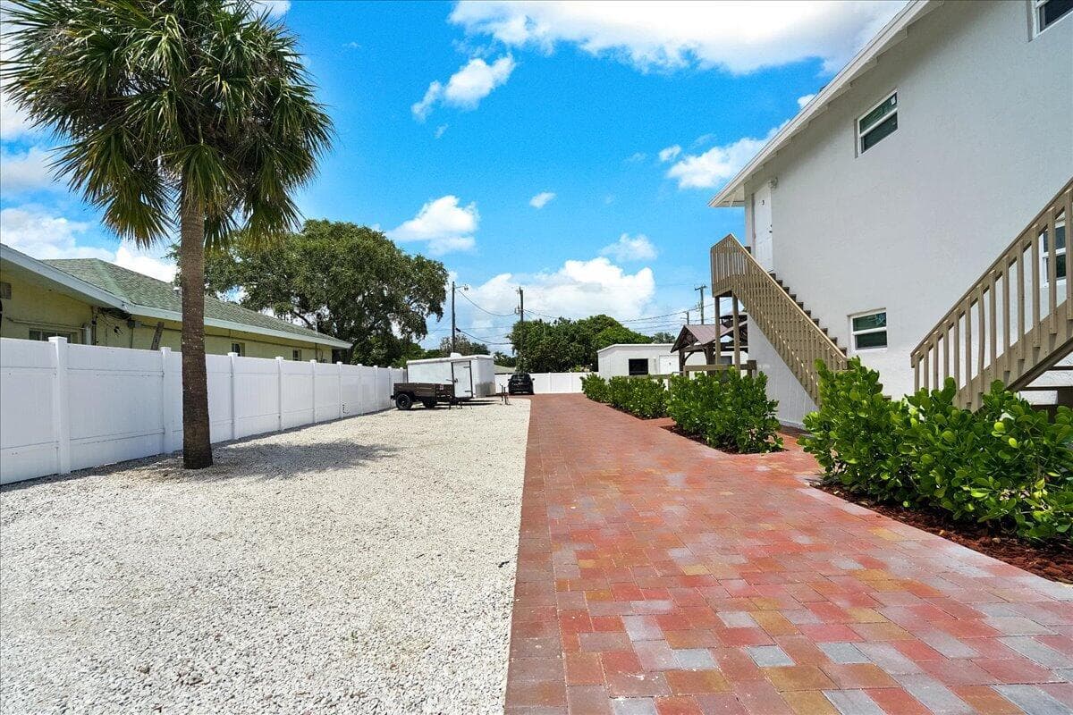305 Cypress Drive E # 1,2,3,4,5, Lake Park, FL 33403 photo 5