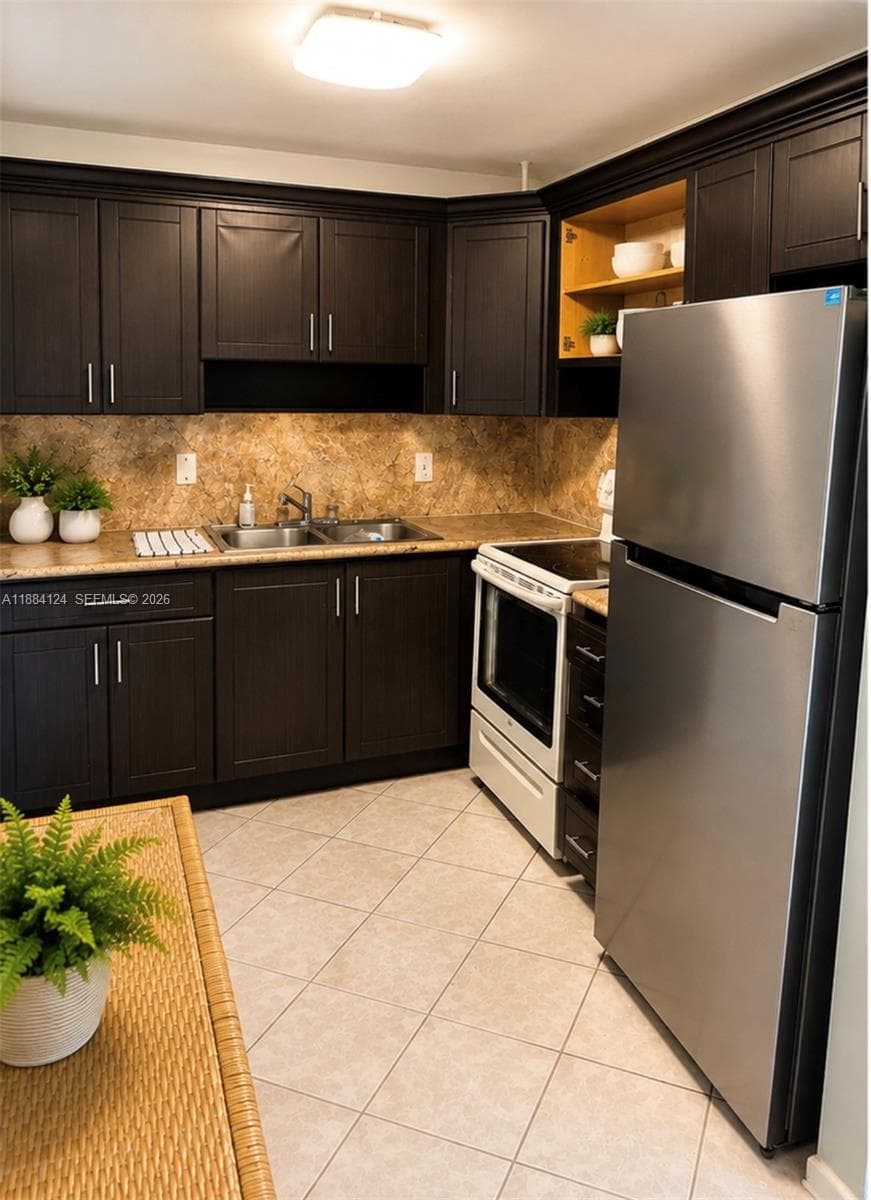 182 Markham I # 182, Deerfield Beach, FL 33442 photo 3