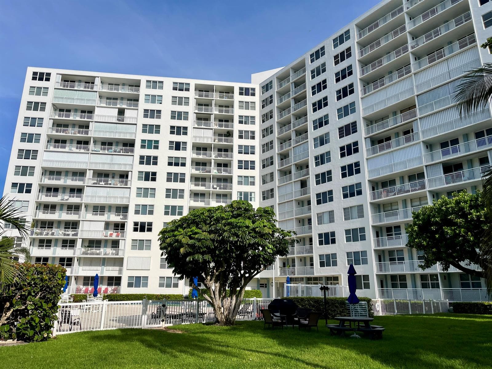 201 N Ocean Boulevard # 302, Pompano Beach, FL 33062 photo 3