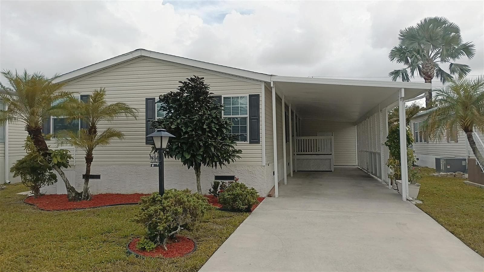 8204 South Street, Boca Raton, FL 33433 photo 2