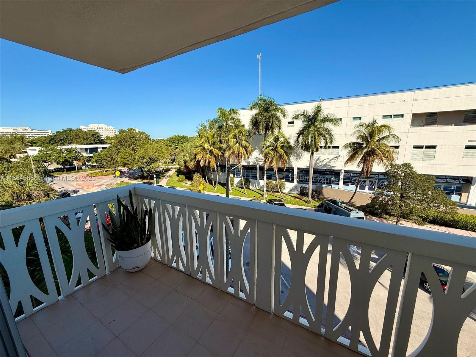 4142 N Jefferson Ave # 4D, Miami Beach, FL 33140 photo 3