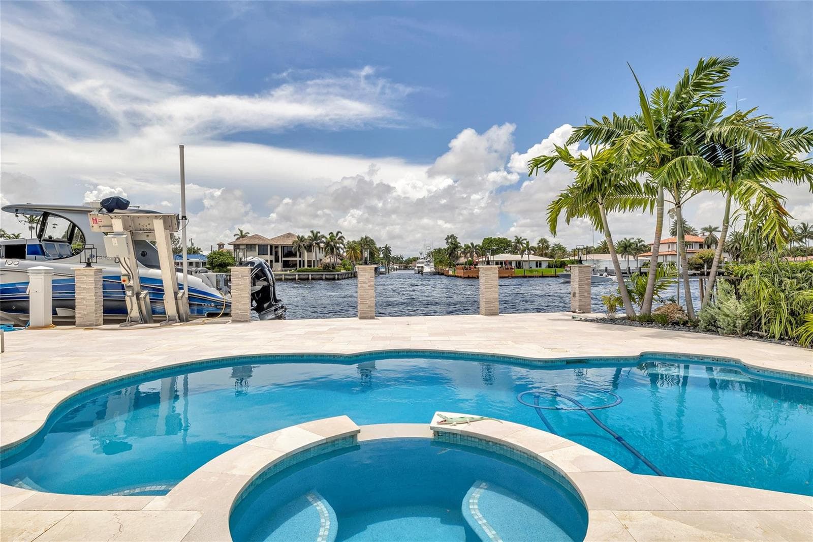 2005 N Riverside Drive, Pompano Beach, FL 33062 photo 3