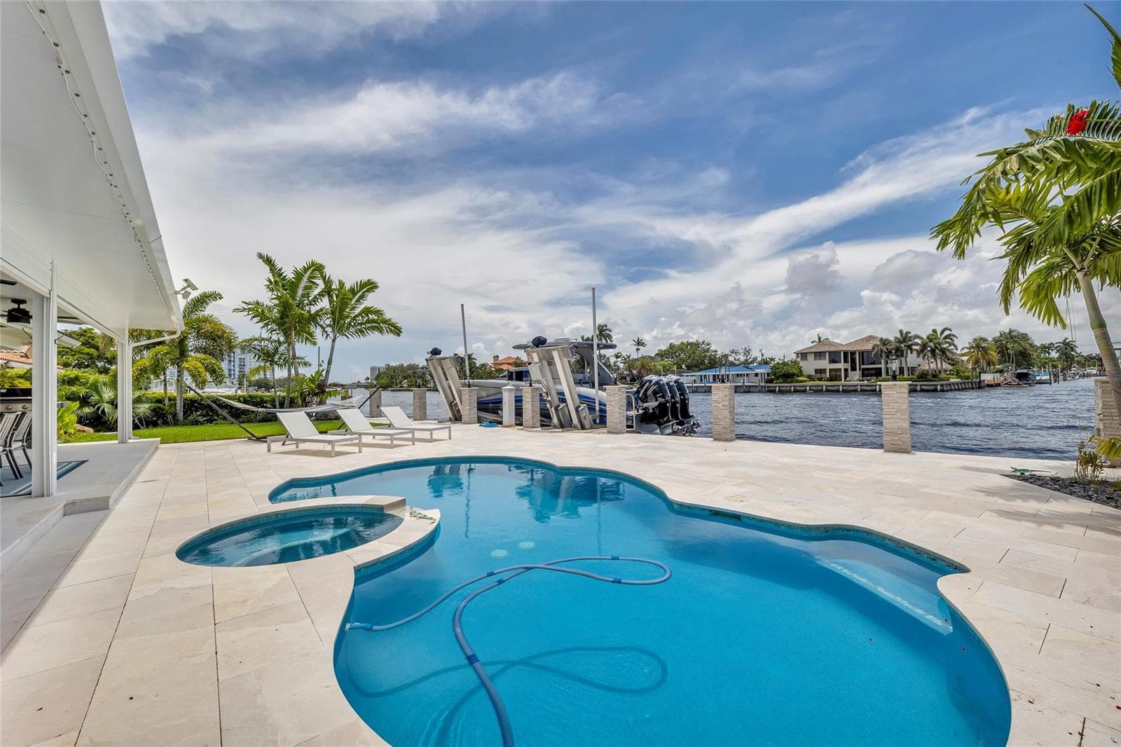 2005 N Riverside Drive, Pompano Beach, FL 33062 photo 4