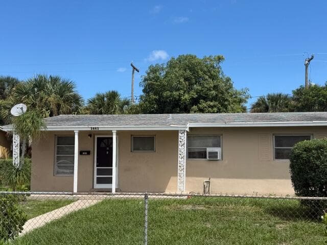 1441 8th Street, West Palm Beach, FL 33401 photo 2