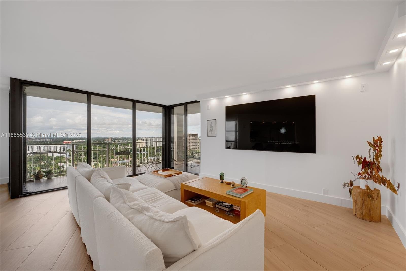 4000 Towerside Ter # 2211, Miami, FL 33138 photo 2