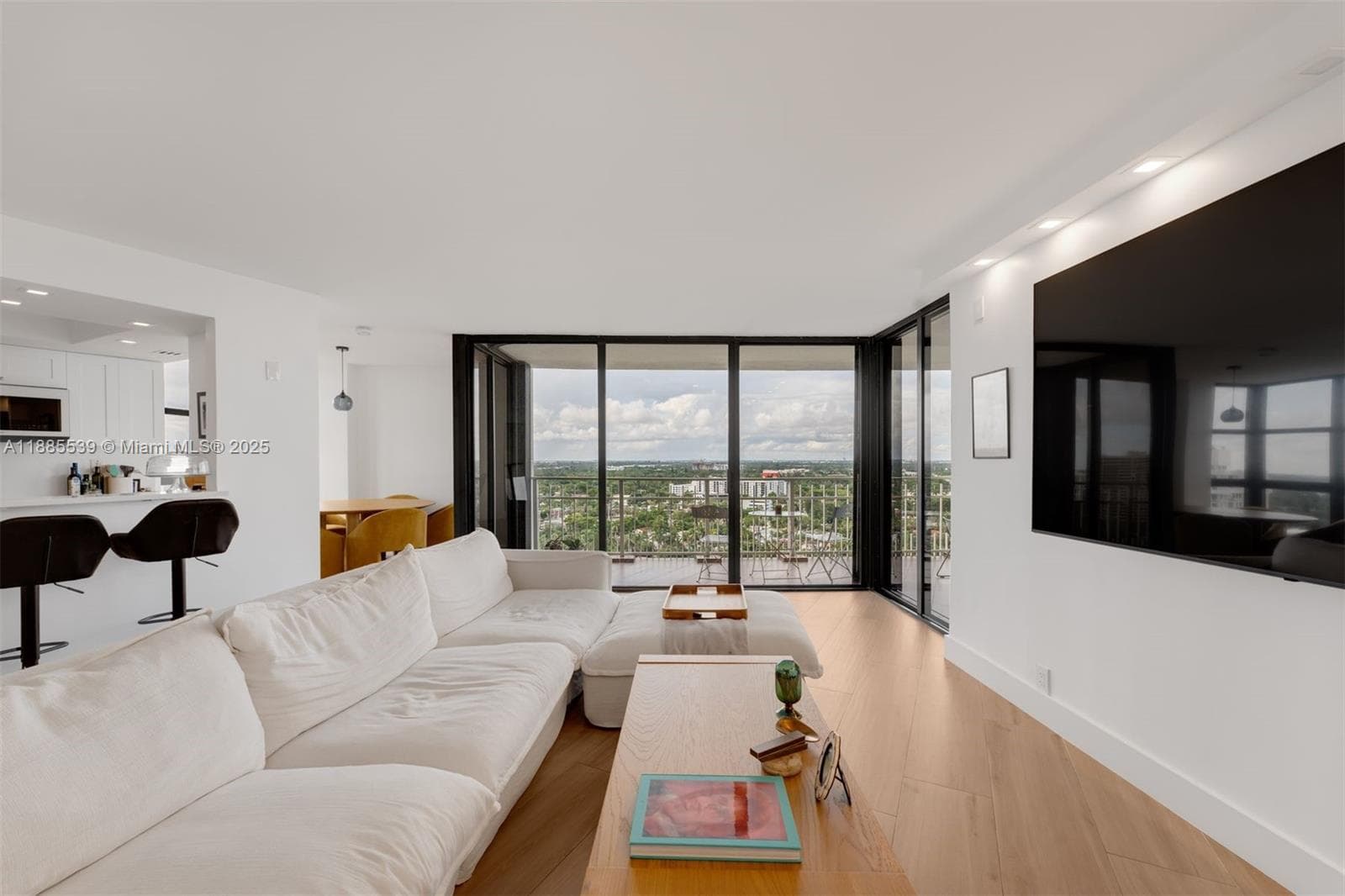 4000 Towerside Ter # 2211, Miami, FL 33138 photo 3