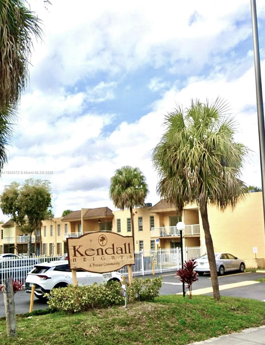 13700 SW 62nd St # 250, Miami, FL 33183 photo 3