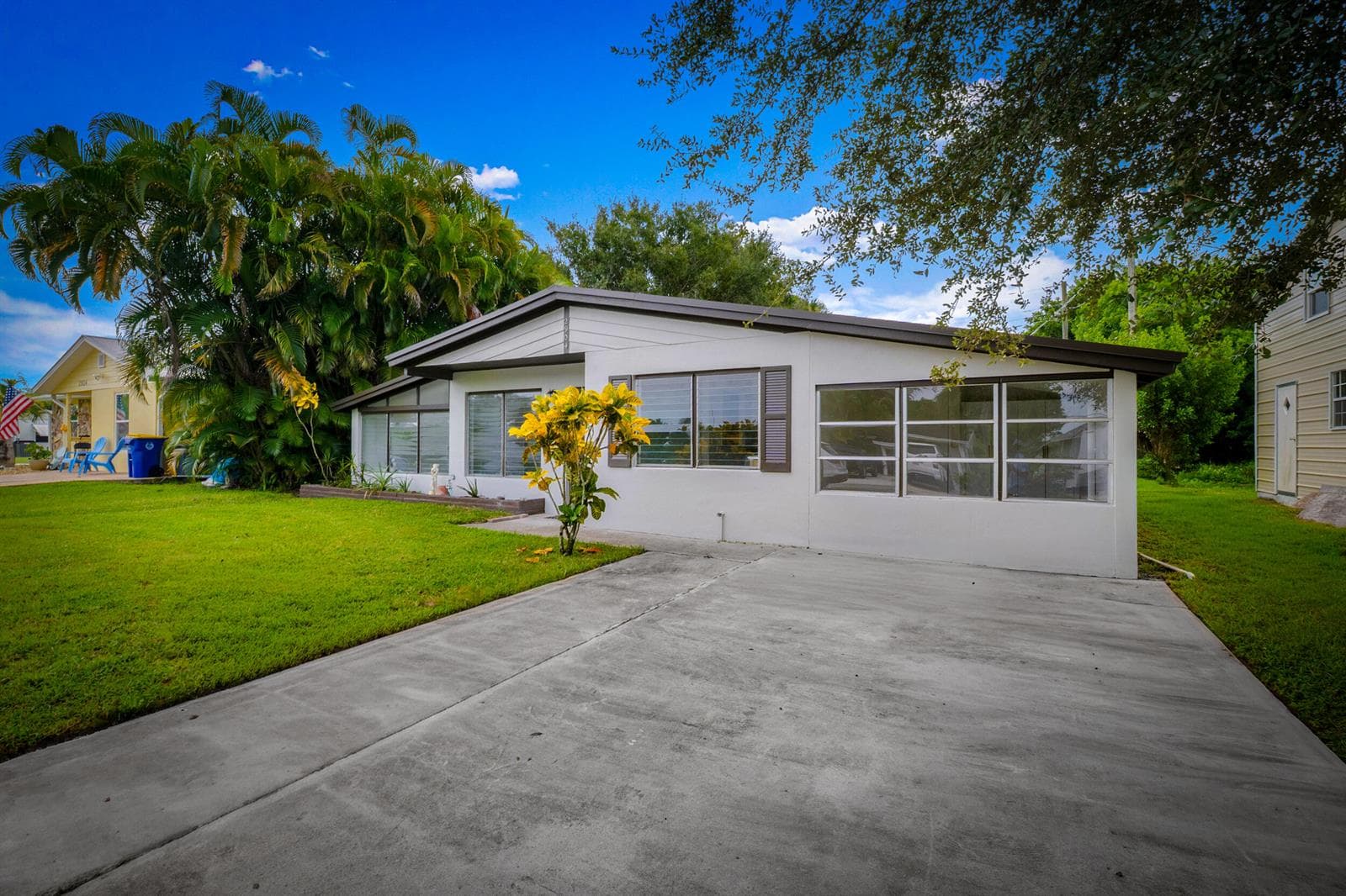2904 SE Bamboo Street, Stuart, FL 34997 photo 4