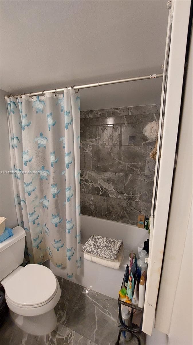 501 E Three Islands Blvd # 417, Hallandale Beach, FL 33009 photo 4