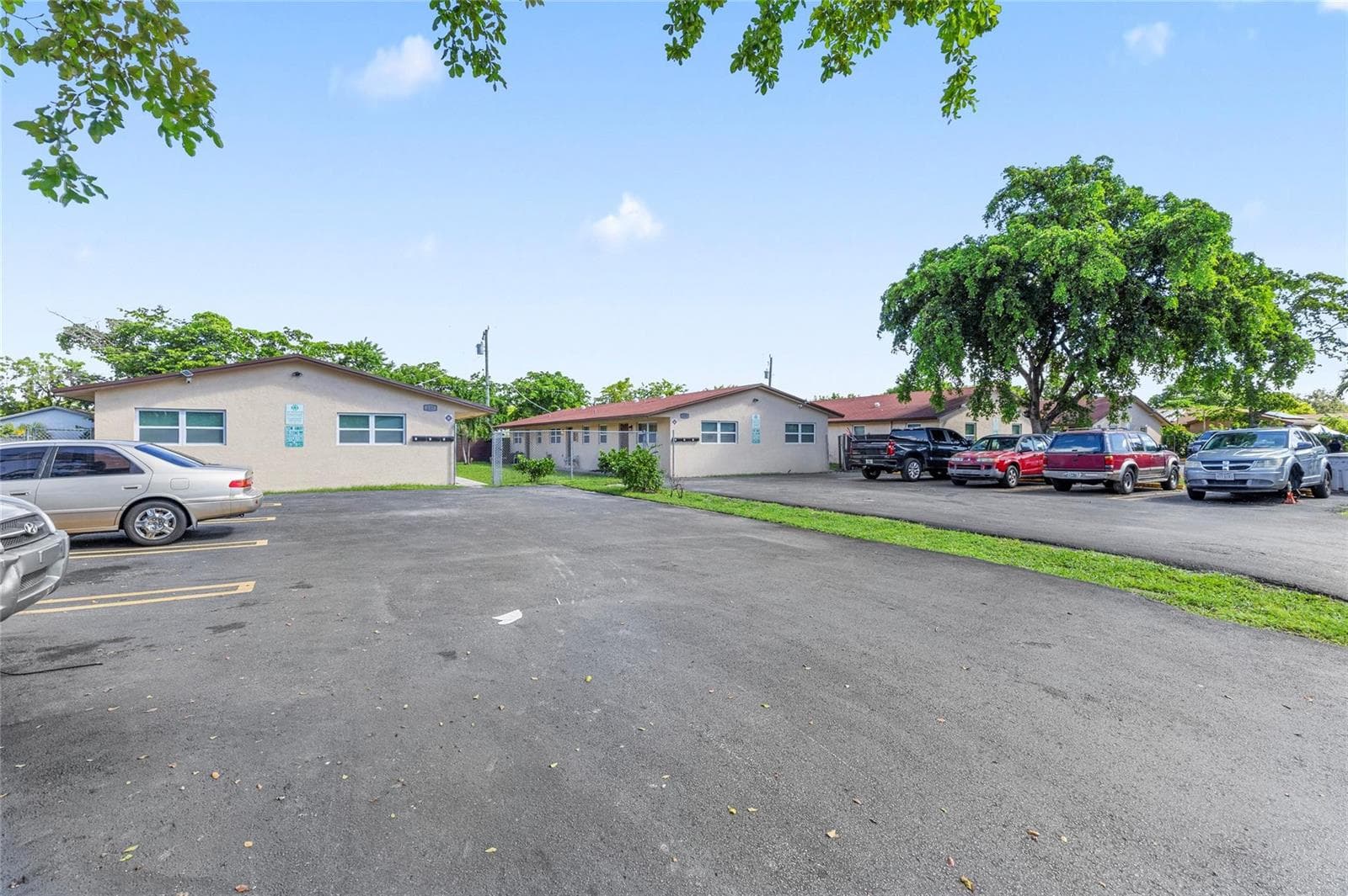 237 NW 12th Court, Pompano Beach, FL 33060 photo 2