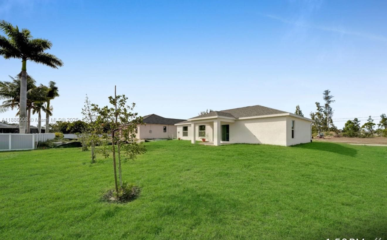 4217 NE 23rd Pl, Cape Coral, FL 33909 photo 2