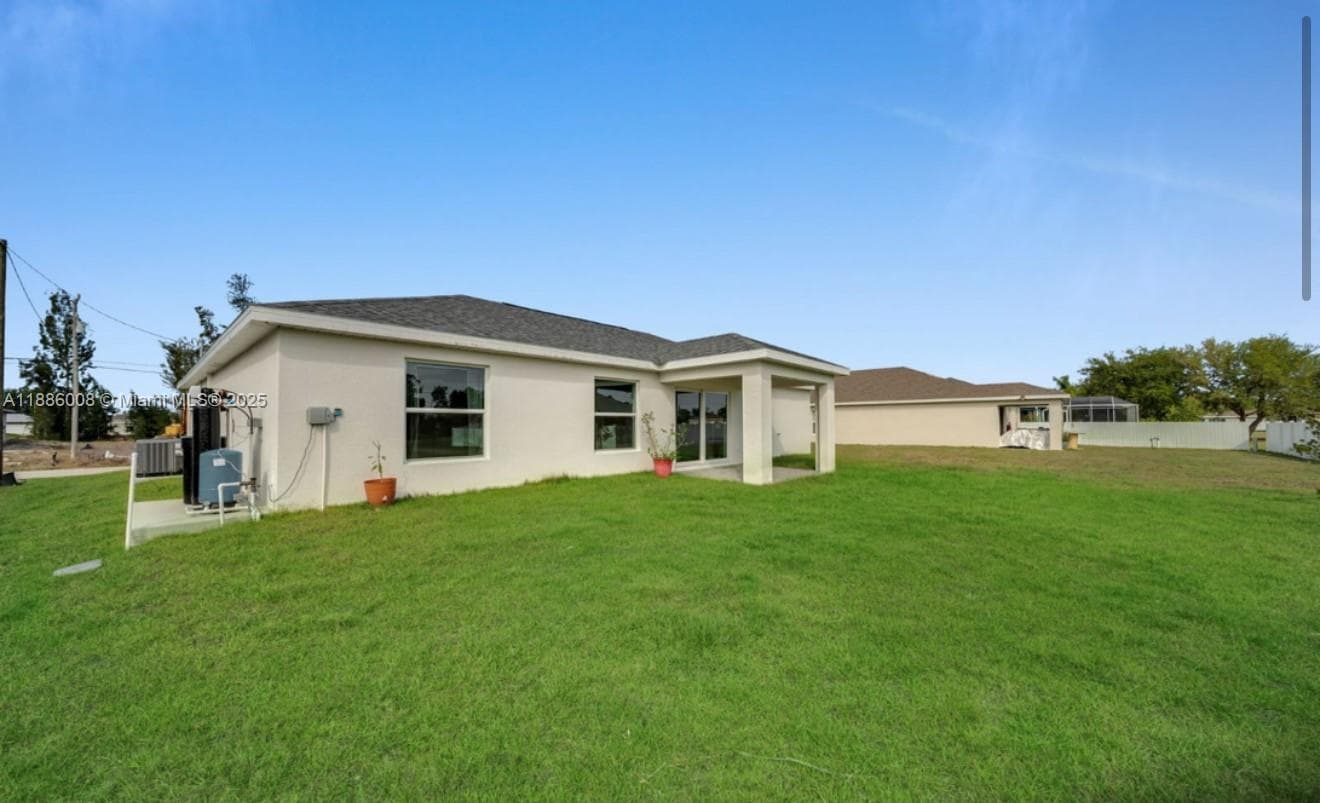 4217 NE 23rd Pl, Cape Coral, FL 33909 photo 3