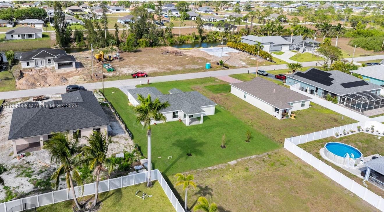 4217 NE 23rd Pl, Cape Coral, FL 33909 photo 4