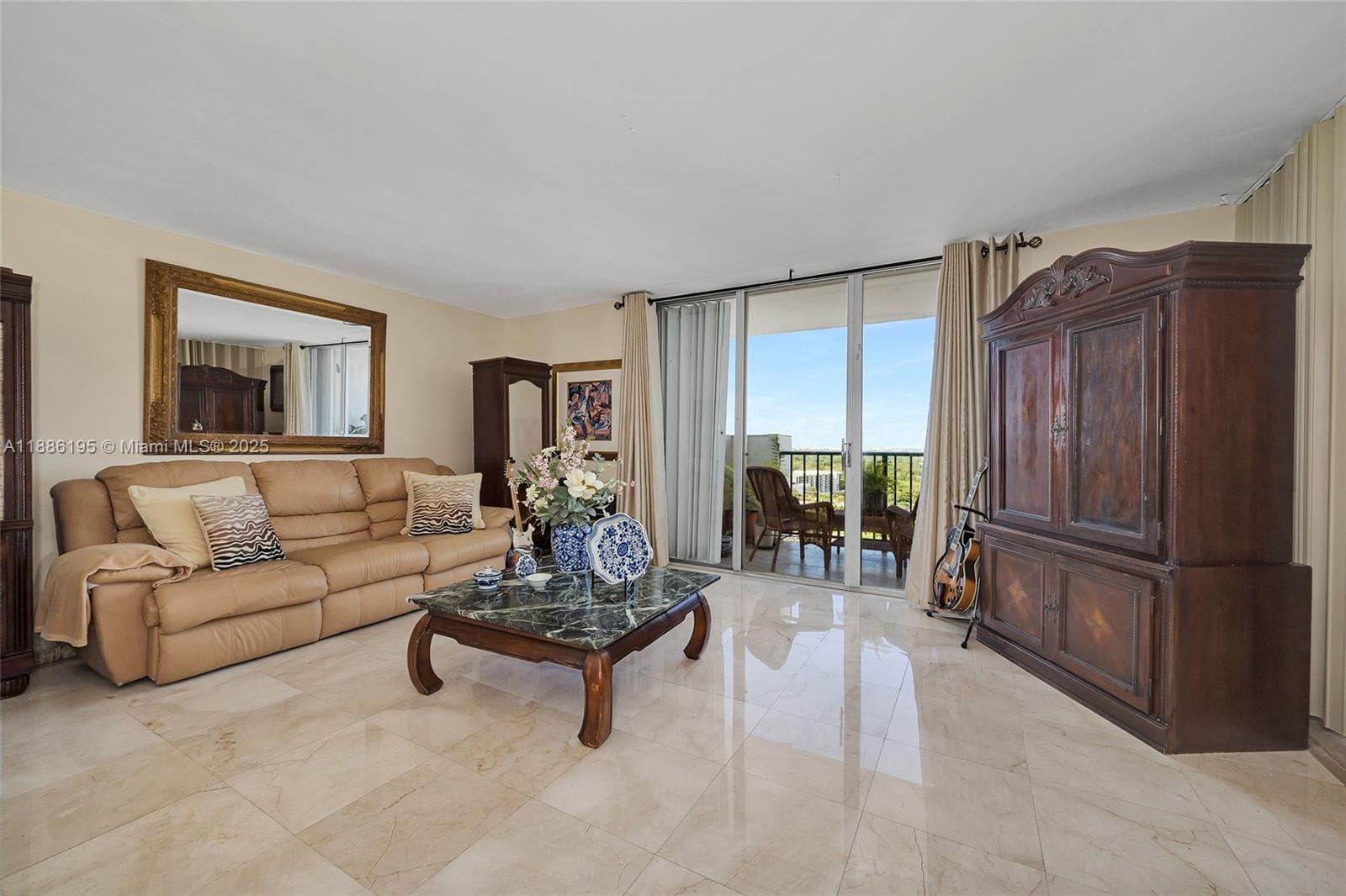 2750 NE 183rd St # 2204, Aventura, FL 33160 photo 4