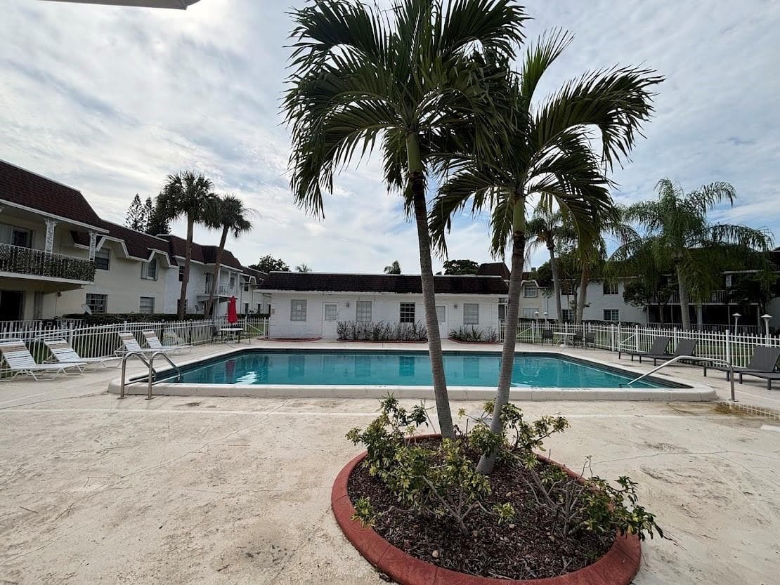 700 SE 2nd Avenue # 409, Deerfield Beach, FL 33441 photo 3