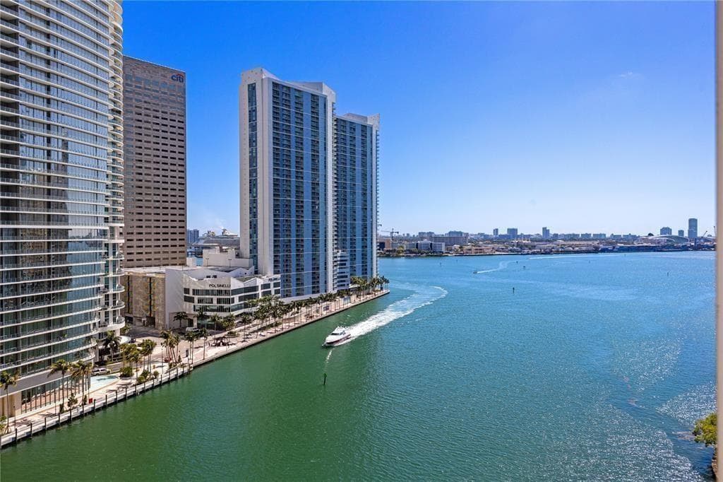465 Brickell Avenue # 2706, Miami, FL 33131 photo 2