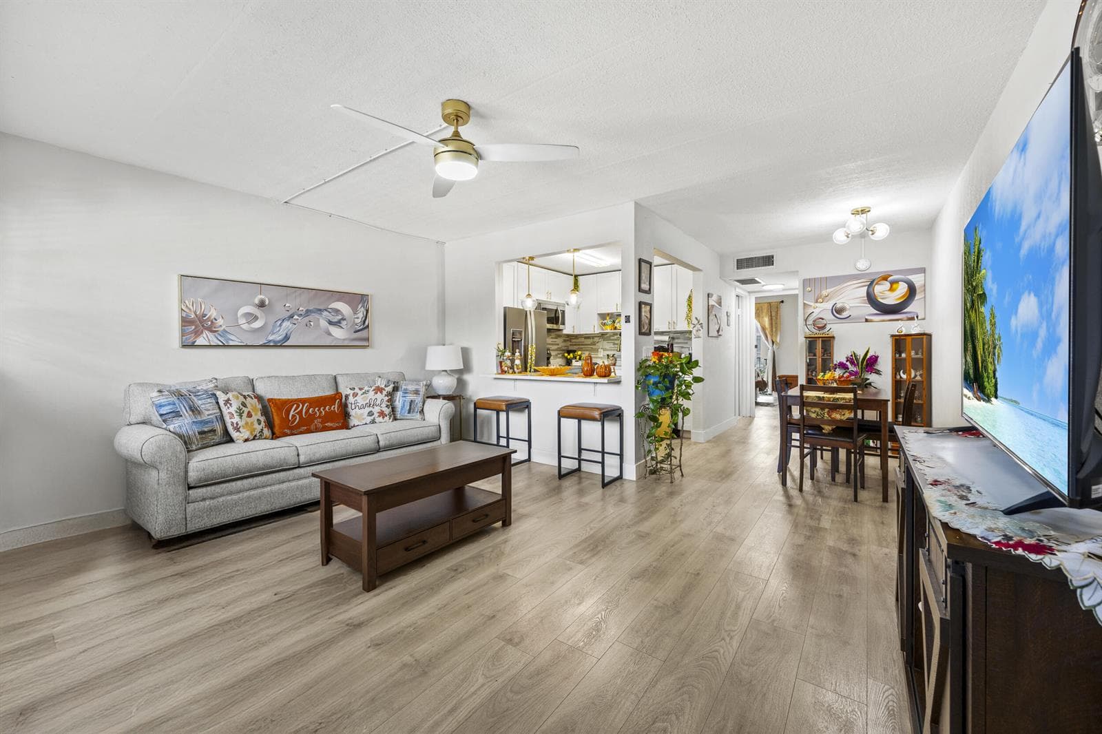 200 Village Green Circle E # 202, Palm Springs, FL 33461 photo 3